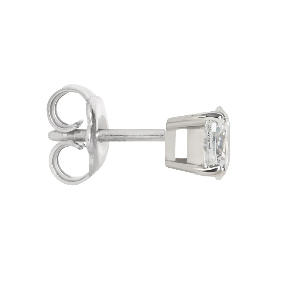 18ct White Gold Oval Shape Diamond Earrings - Image 4