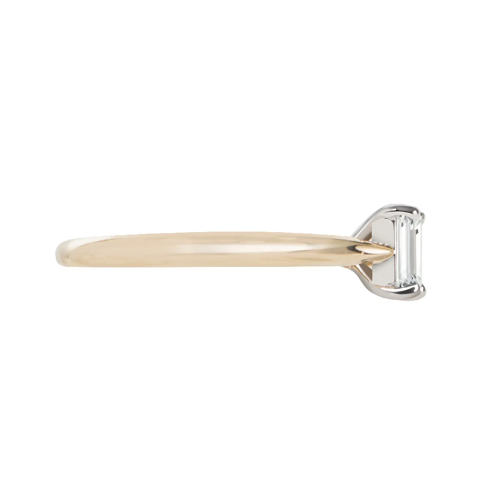 18ct Yellow Gold Emerald Cut Diamond Ring - Image 3