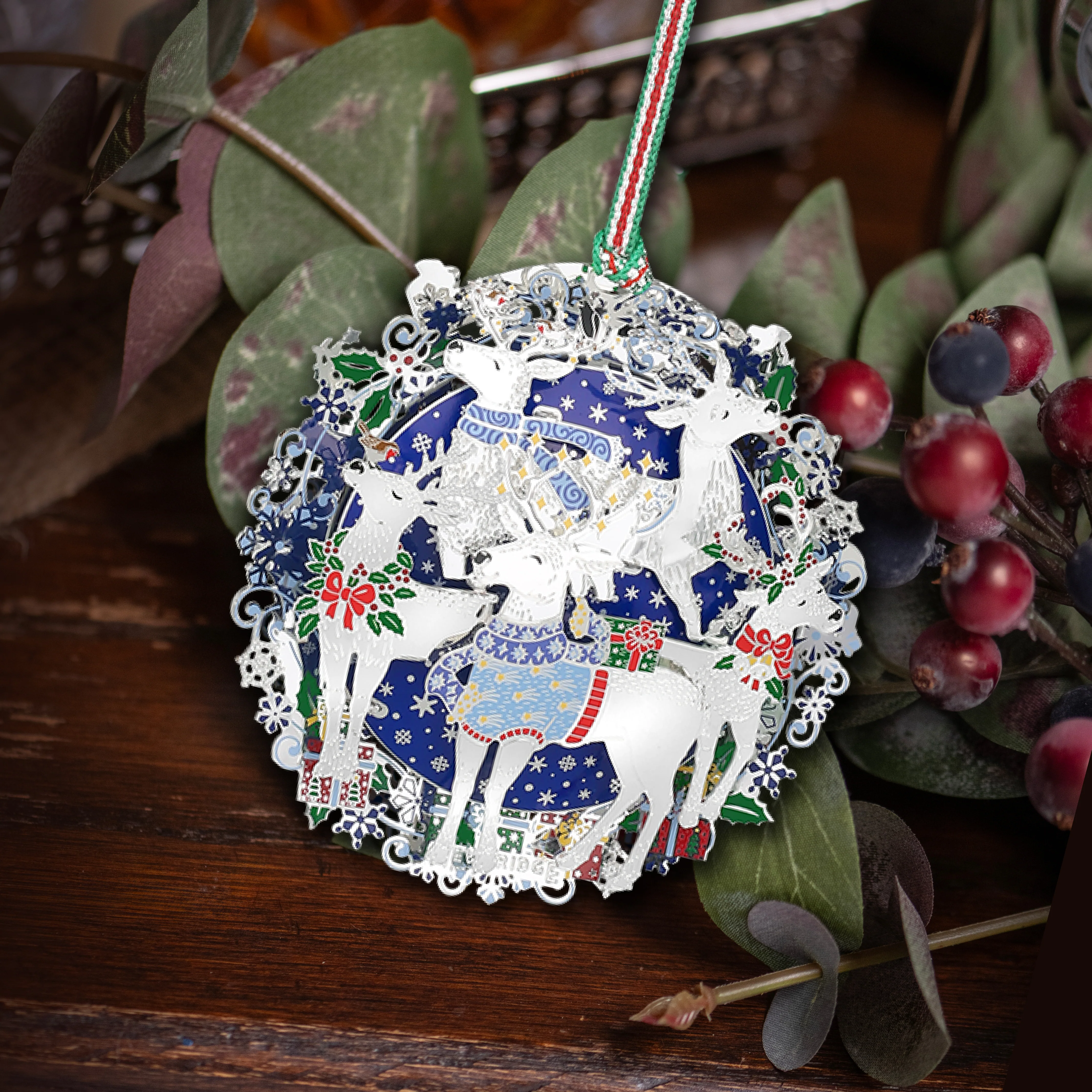2025 Christmas Collectible Tree Decoration - Image 3