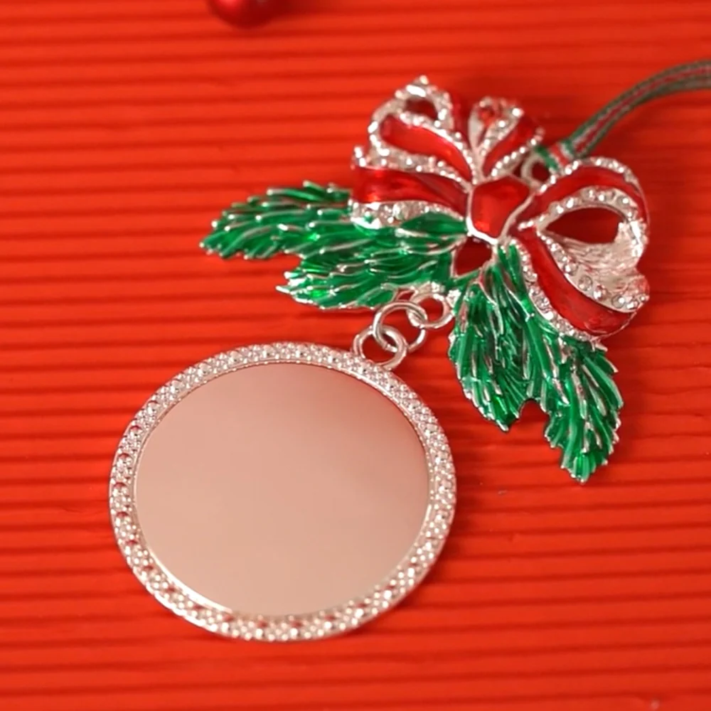 Bow with Pine Leaves Christmas Tree Decoration - Image 3