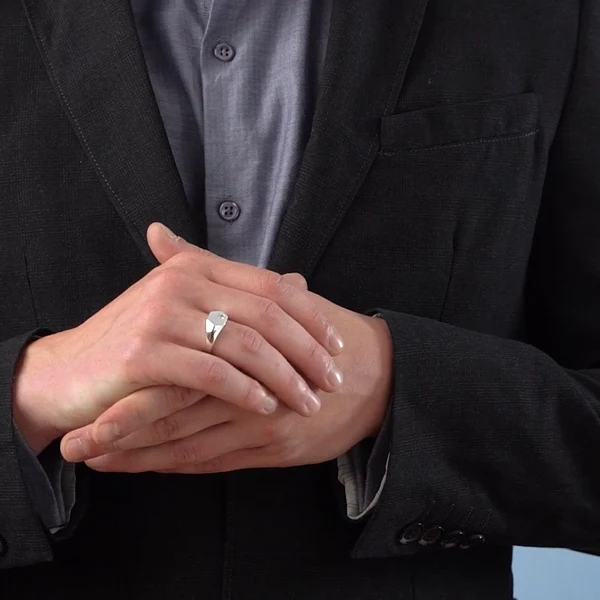 Gents Signet Ring - Image 2