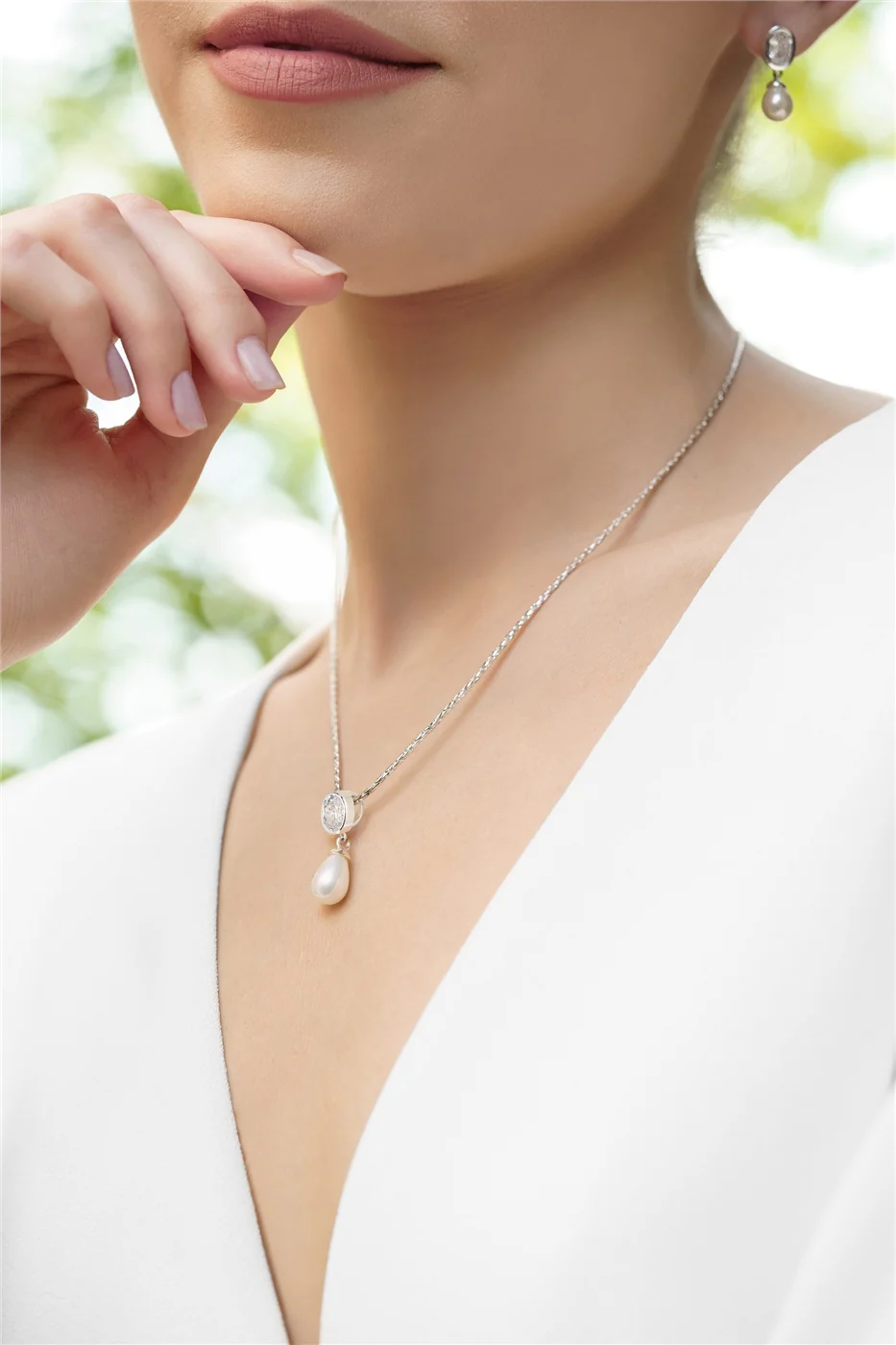 Pearl Drop Pendant with Clear Stone - Image 2