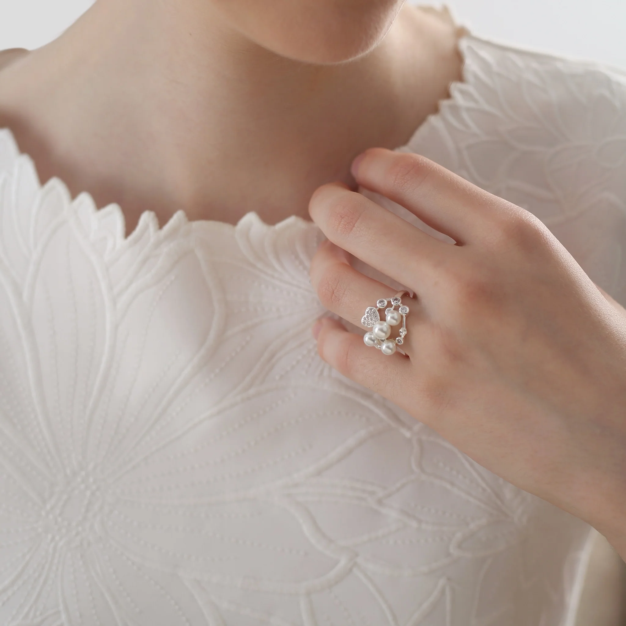 Silver Plated Pearl Ring with Clear Stones - Image 4