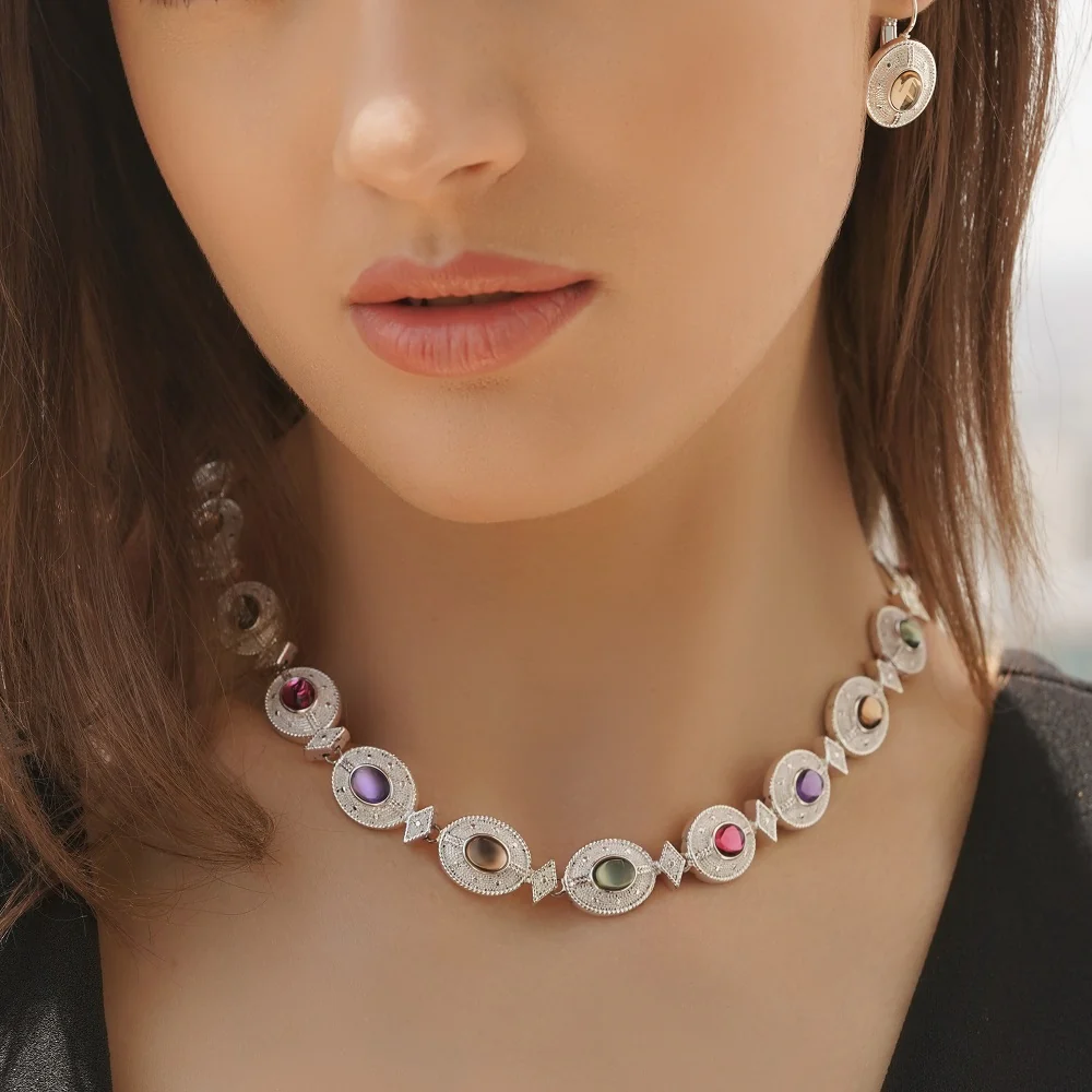 Vintage Style Necklace with Pastel Coloured Stone - Image 2